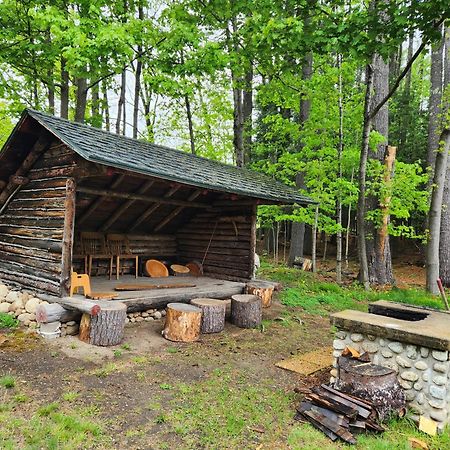 Trails End Inn Keene Valley Exterior photo